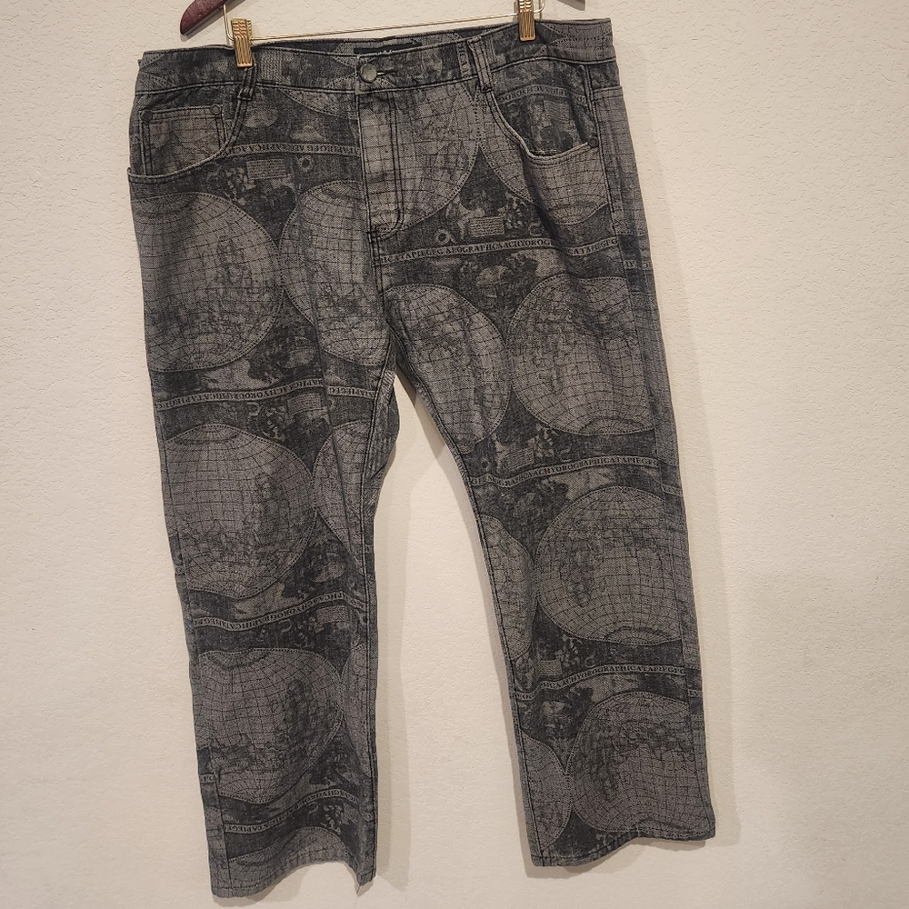 Young Rich & Famous Size 42 Grey And Black